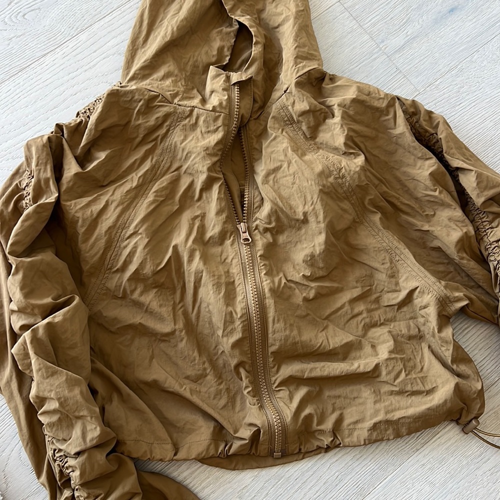 Paragon Windbreaker Crop Jacket with Zipper